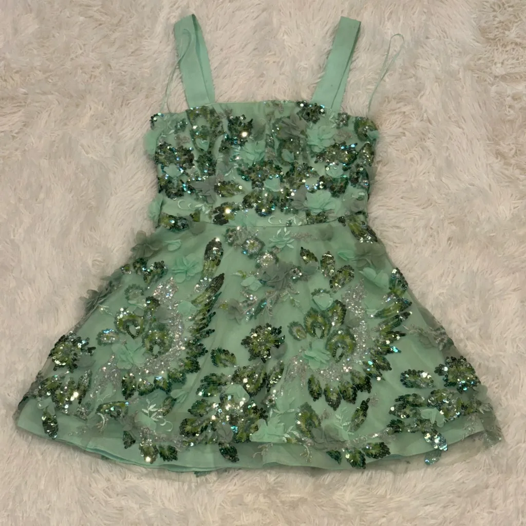 NEW Dress the Population Aurelia Embellished Fit & Flare safe green Minidress S - Image 3