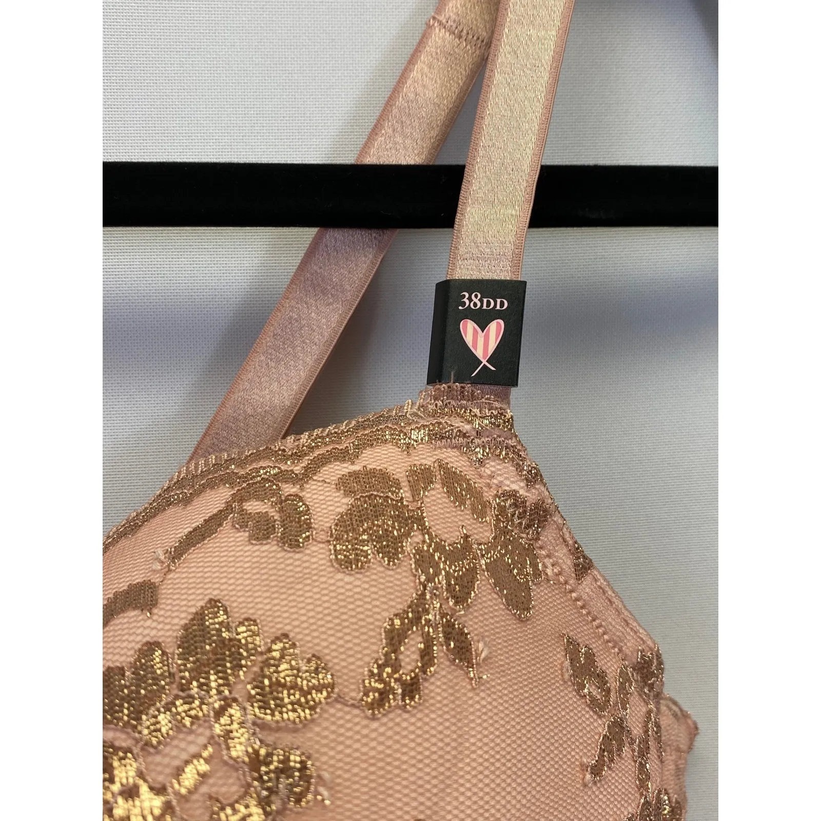 NWT Victoria's Secret Dream Angels Romantic Lingerie Lace Bra 38DD Gold Blush - Image 4