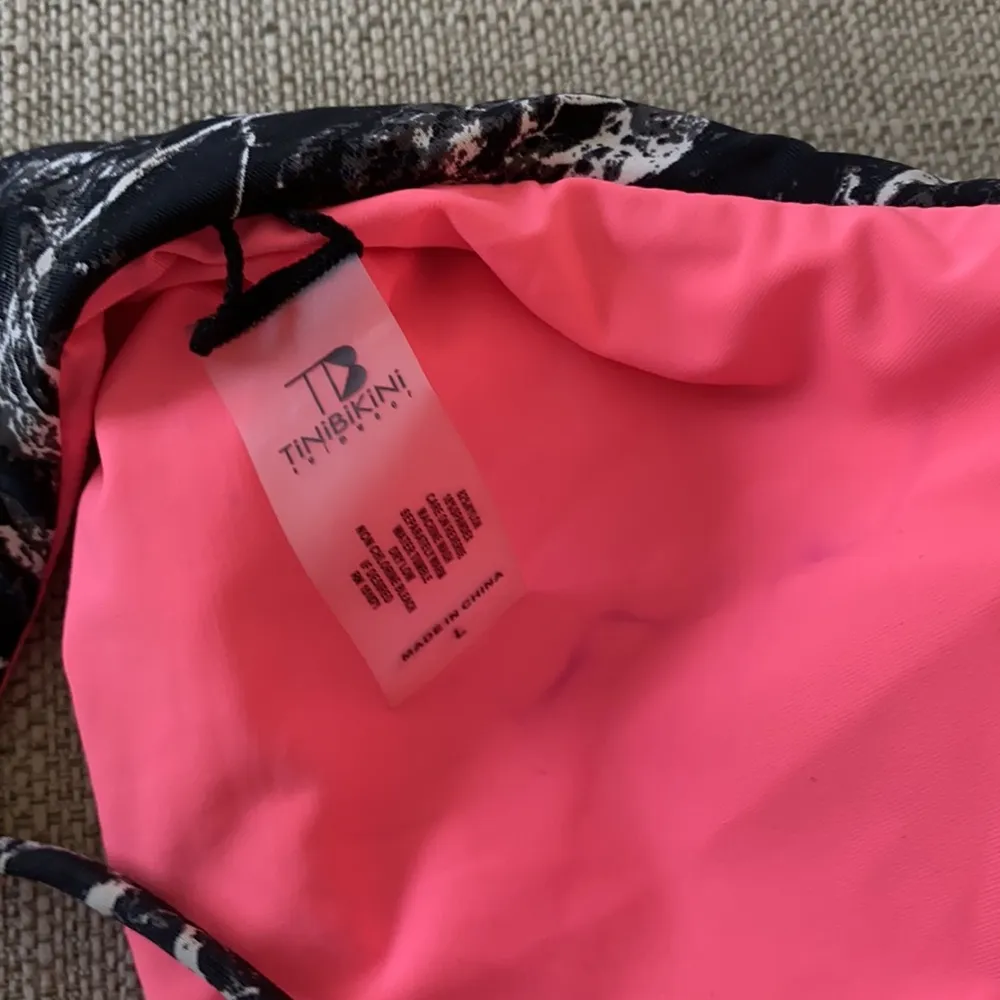 Marbled Tinibikini reversible coral pink halter - Image 4