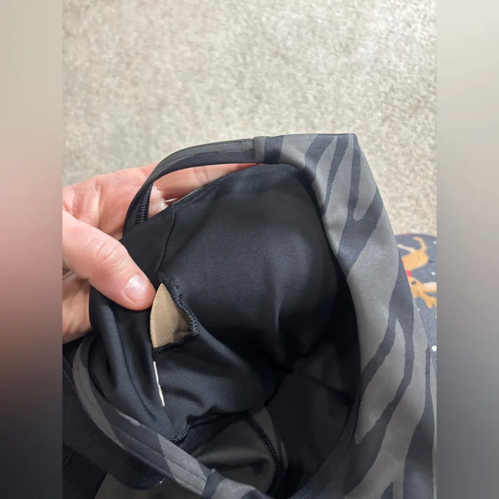 Lot of Athletic Medium Aerie and Old Navy Zebra Stripe Long Line Sports Bra Top - Image 6