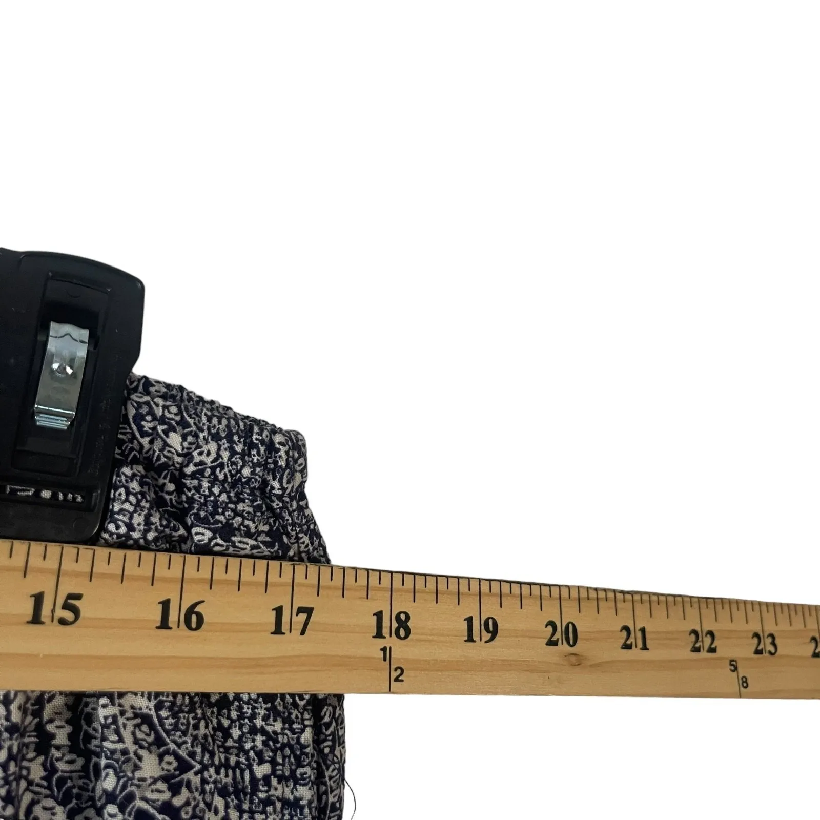 Chico's‎ Design Women's Size 1 Small Blue Printed Pull On Flowy Crop Pants - Image 7