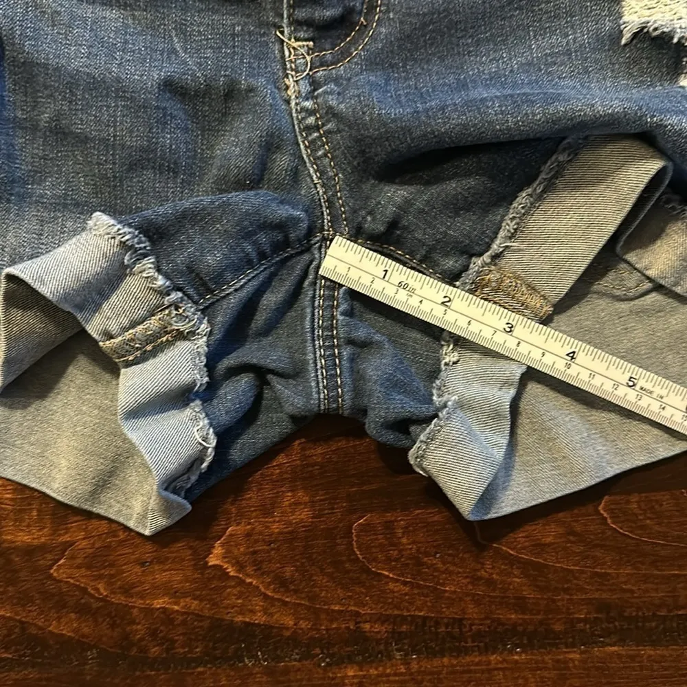 SO Medium Wash Denim Jean Shorts Size 3 - Image 6