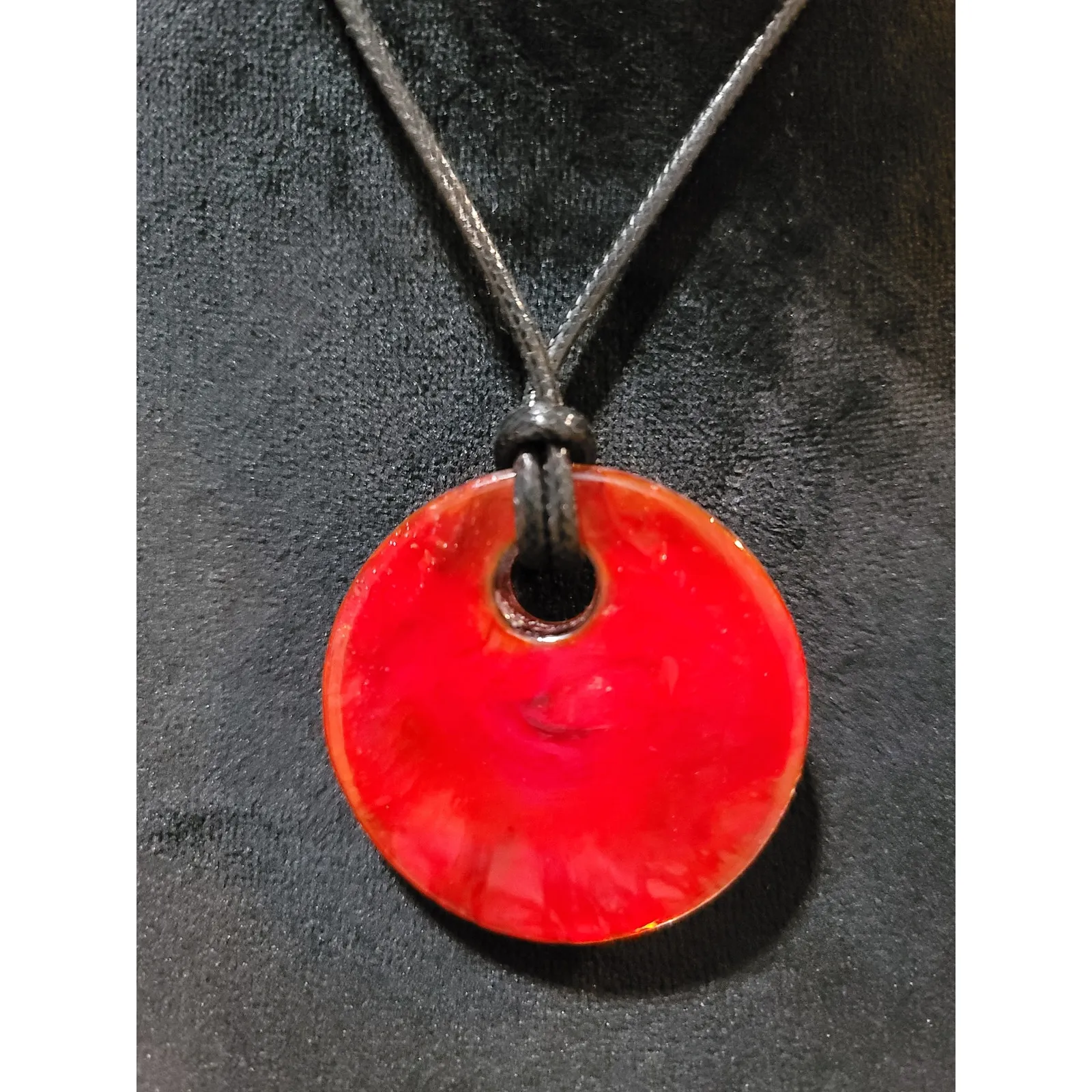 Women's Red Resin Disc Pendant Fashion Necklace With Lobster Clasp Lock - Image 4