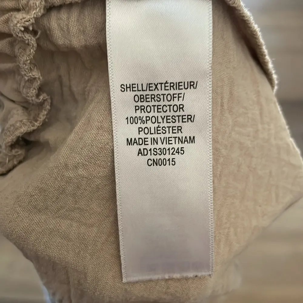 Adrianna Papell Textured Crepe Wide Leg Culotte
Pull On Crop Pants Size Large - Image 8