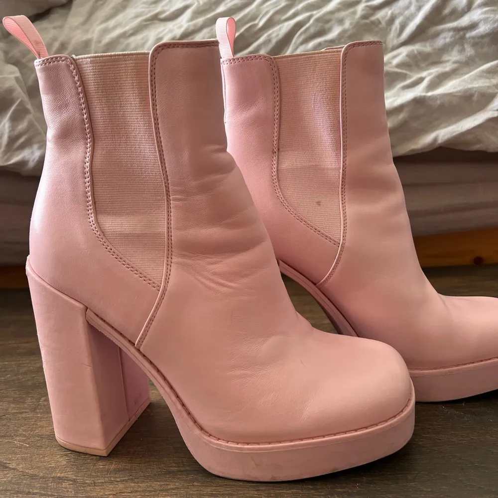 Steve Madden Pink Leather Triple platform Boots - Image 4