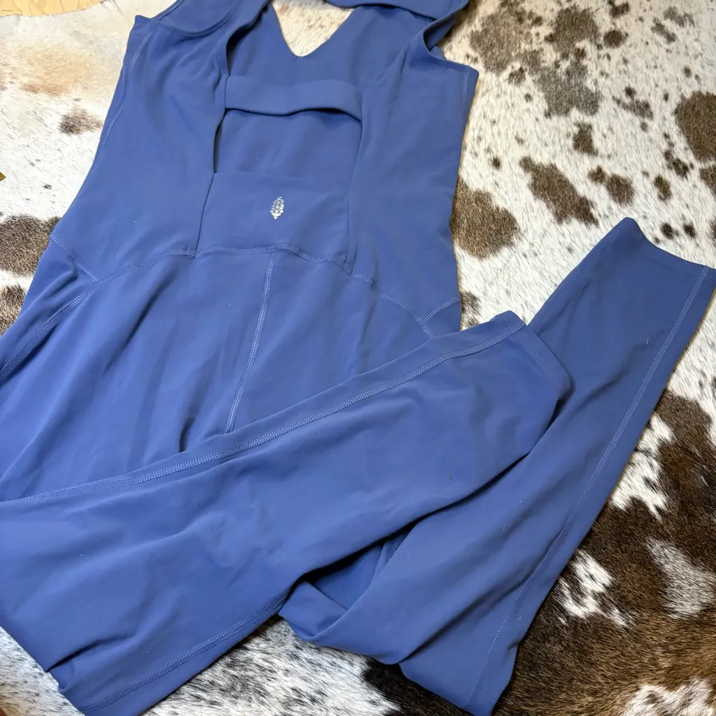 FREE PEOPLE MOVEMENT Never Better‎ Strappy Back Jumpsuit Size Medium - Image 4