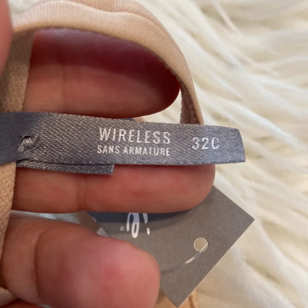 AERIE WIRELESS SAMS ARMATURE BRA size 32C brand new adjustable stipe tan color - Image 3