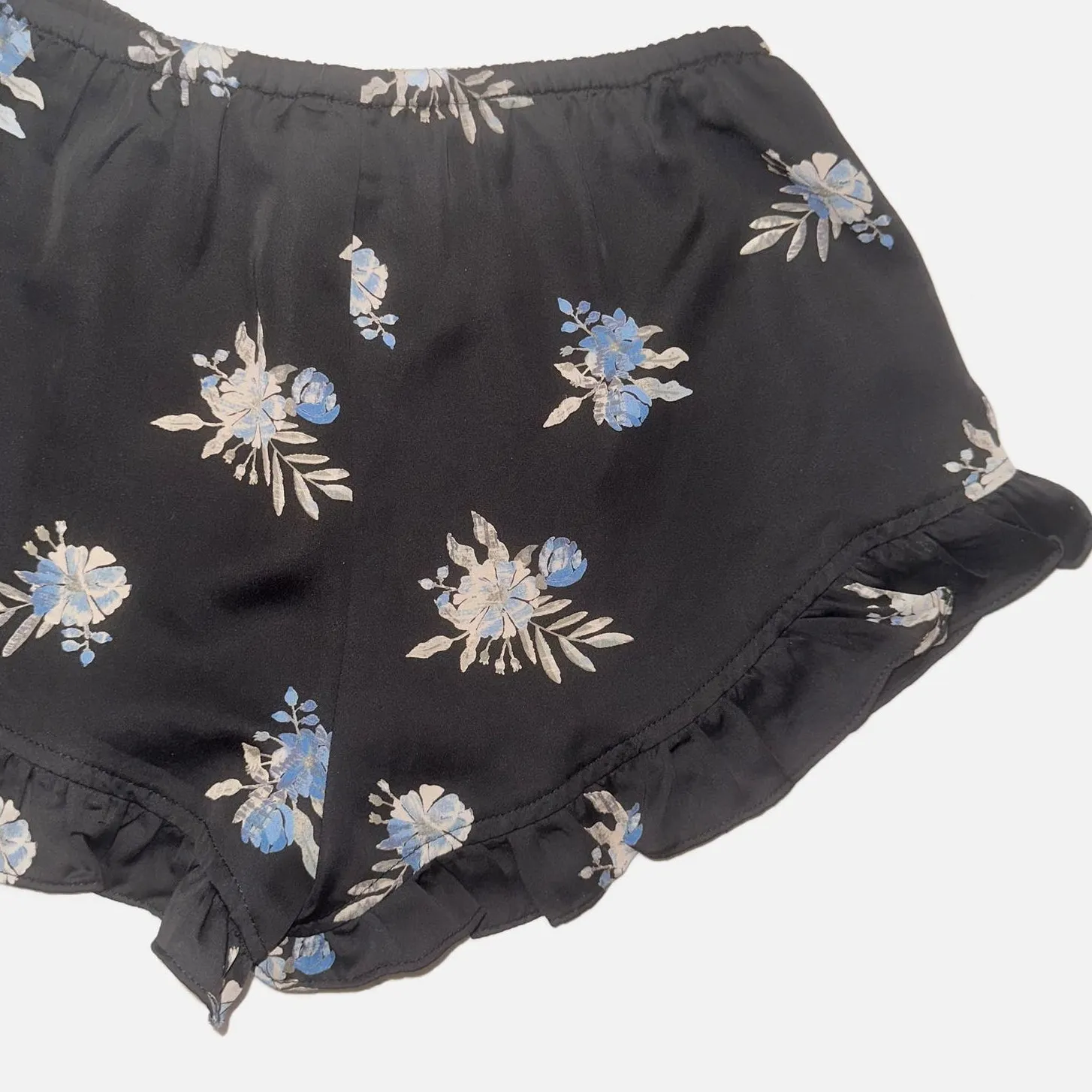 Honey Punch Womens Pull On Comfy Basic Loungewear Ruffle Shorts Floral Black S - Image 5