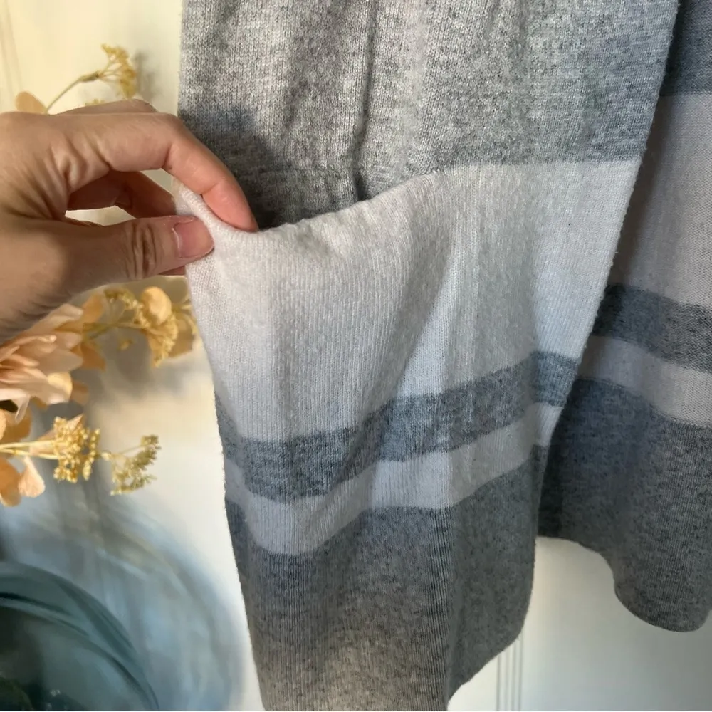 Ann Taylor Grey & White Wool Blend Shawl Open Cardigan Size XXS GUC - Image 2