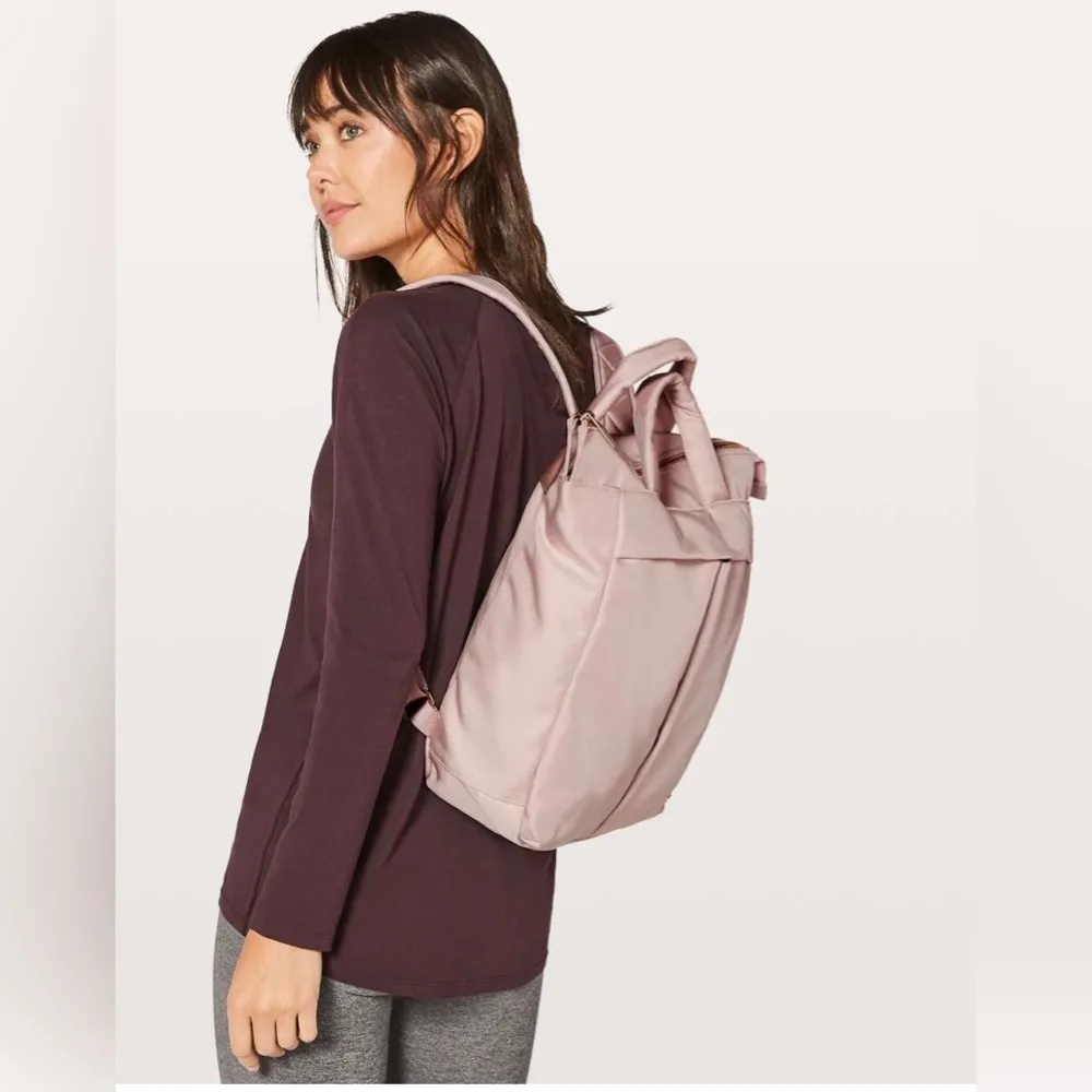 Lululemon  City Adventurer Convertible Backpack 15L - Image 2