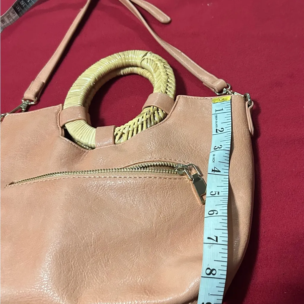 Elegant Tan Handbag with Woven Handle Sasha t Sofi Light wear Great price! - Image 6