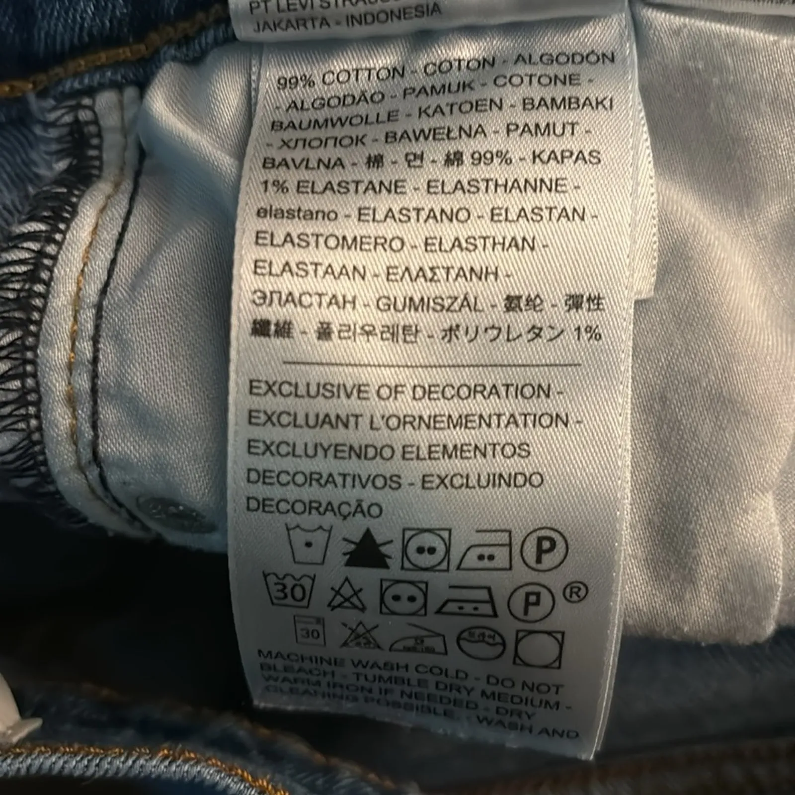 Levi's Wedgie Straight Leg Raw Hem Blue Denim Jean 26 Casual Boho Western Rocker - Image 11