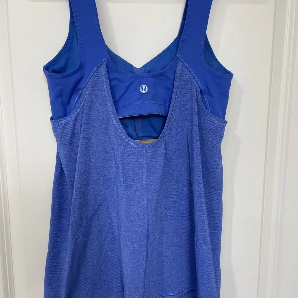 Lululemon Royal blue workout tank with built in sports bra size 6 - Image 3
