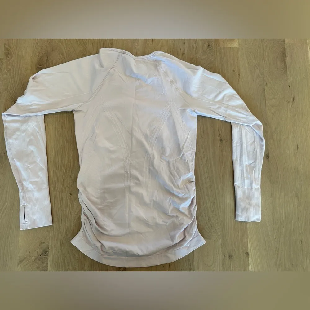 Athleta speed light seamless longsleeve blush pink size small - Image 3
