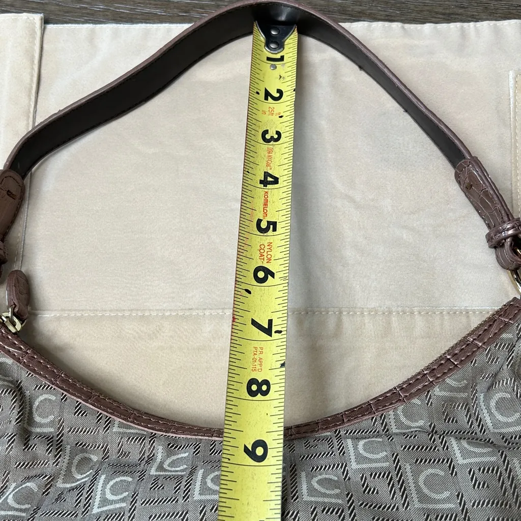 Liz Claiborne baguette shoulder purse with monogrammed pattern‎ crescent shape - Image 11