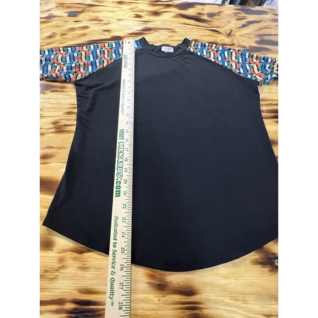 LuLaRoe Geometric Pattern Size Medium polyester/spandex Preppy‎ Casual Comfy - Image 4