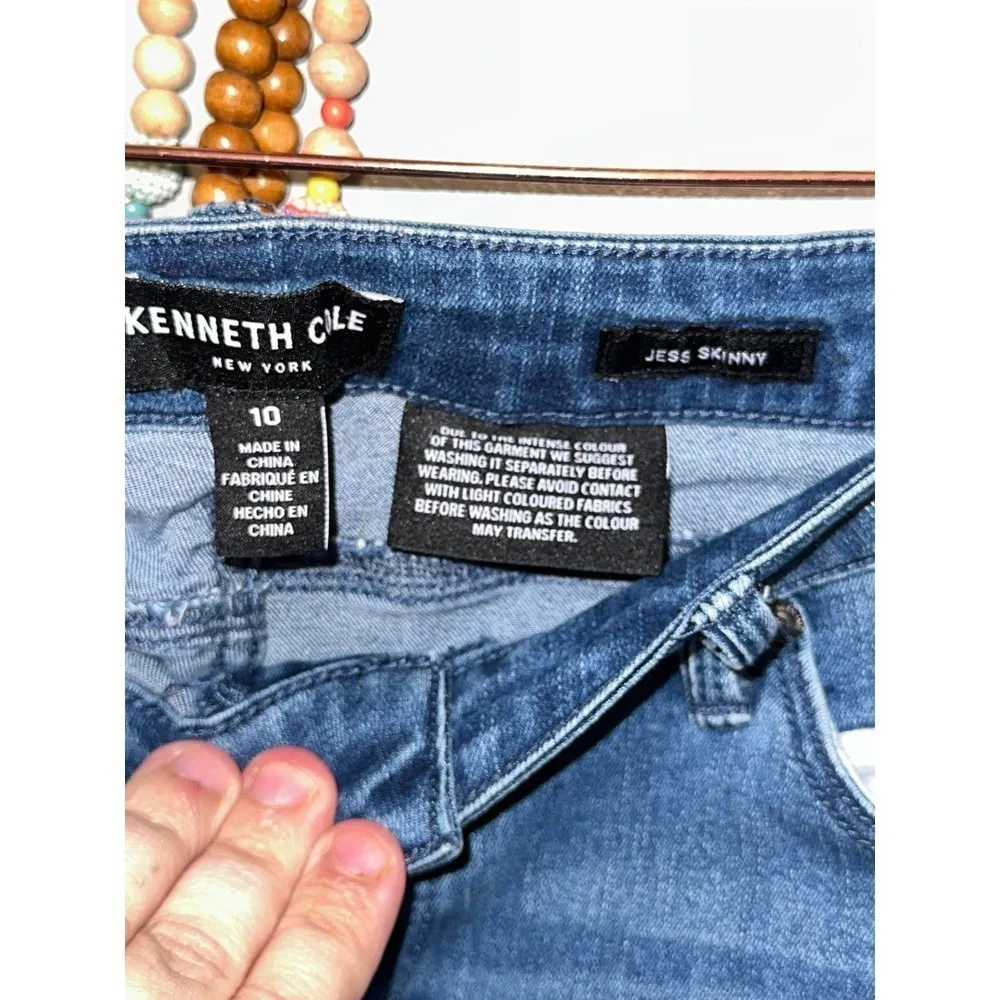 Kenneth Cole Denim Jeans Size 10 Jess Skinny Crop‎ Raw Edge - Image 3