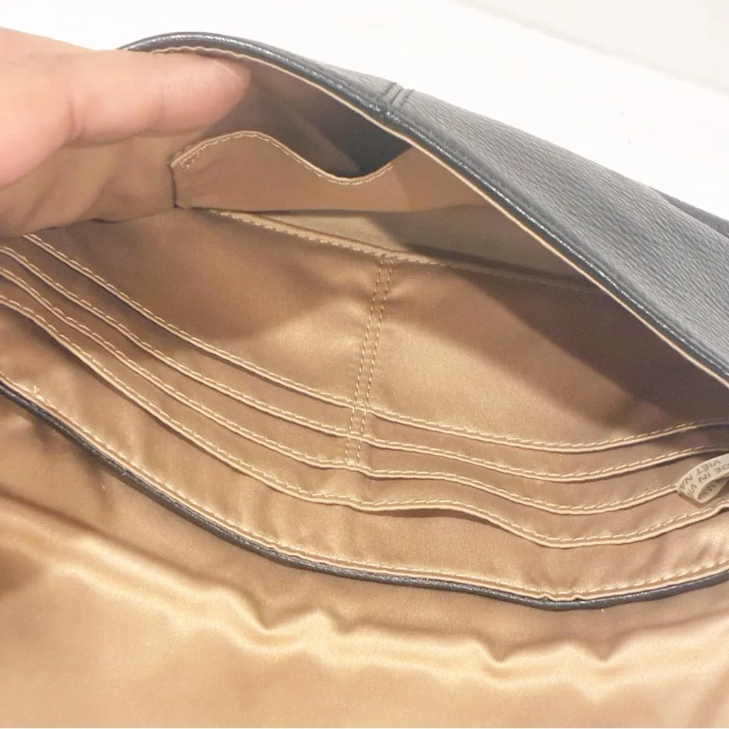 Coach Black Pebbled Leather Wristlet Clutch Multi Card Slot - Image 4