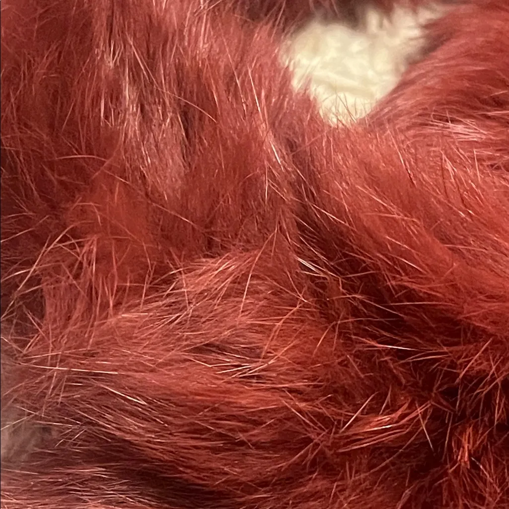 Wilson’s Leather Fur Scarf - Image 3