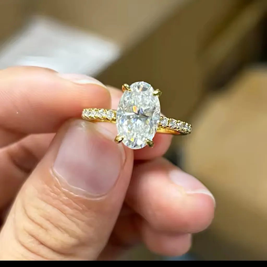 NEW Women's 6Ct Yellow Gold Plated Silver Oval Simulated‎ Diamond Ring - Image 4