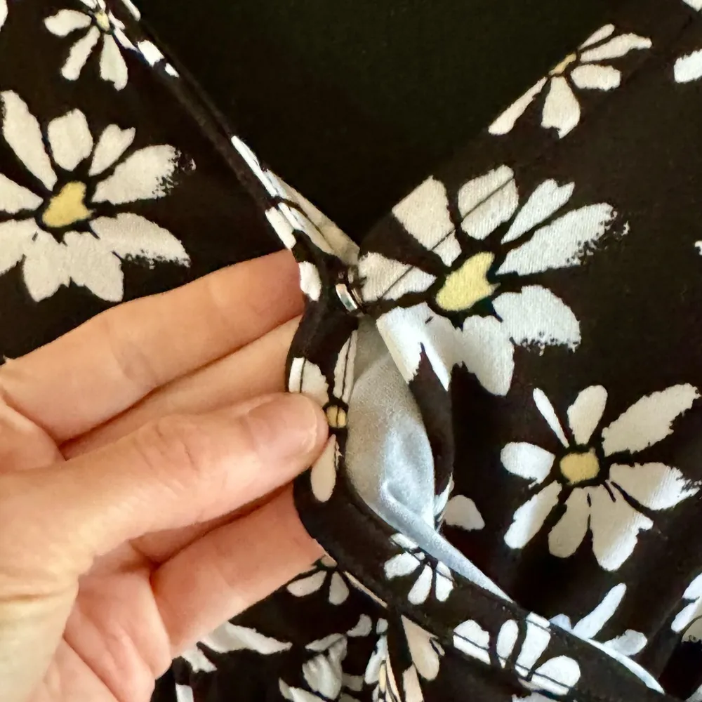 🌻Black Sunflower Printed Knit Ruffle Dress🌻 ~med NWT - Image 12