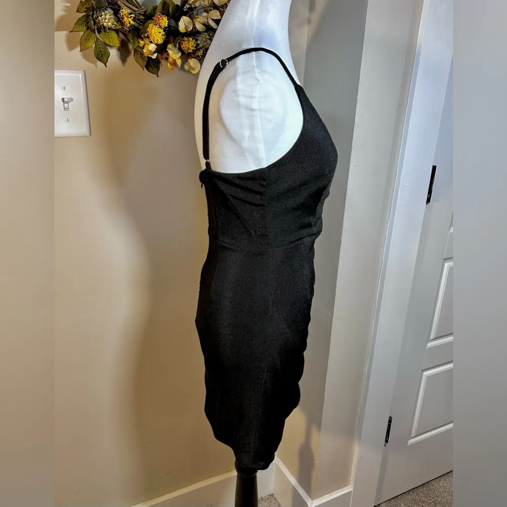 MABLE Side Ruched/Cinched Self Tie Strappy Little Black Knit Mini Dress Sz S - Image 5
