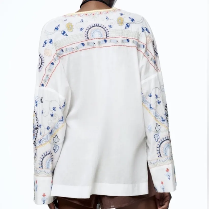 Zara Embroidered Floral Fish Turtle Bird V-Neck Blouse Oyster White Small - Image 2