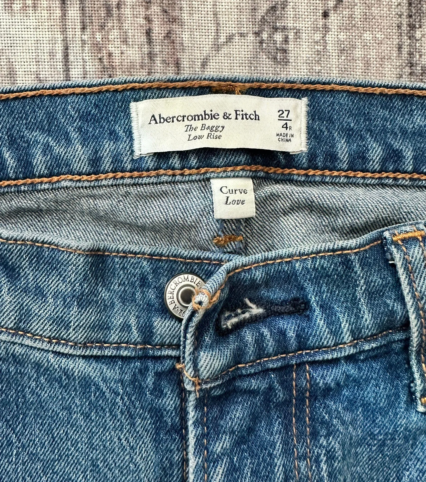 Curve Love Low-Rise Jeans - Image 3