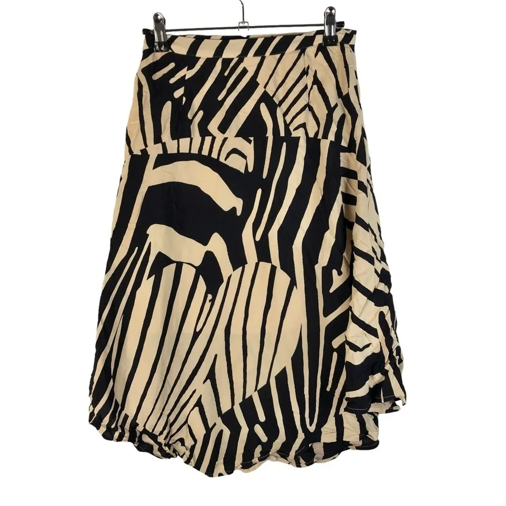 Anthropologie Maeve Ava Zebra Heart Cream & Blue Midi Skirt 0 - Image 4