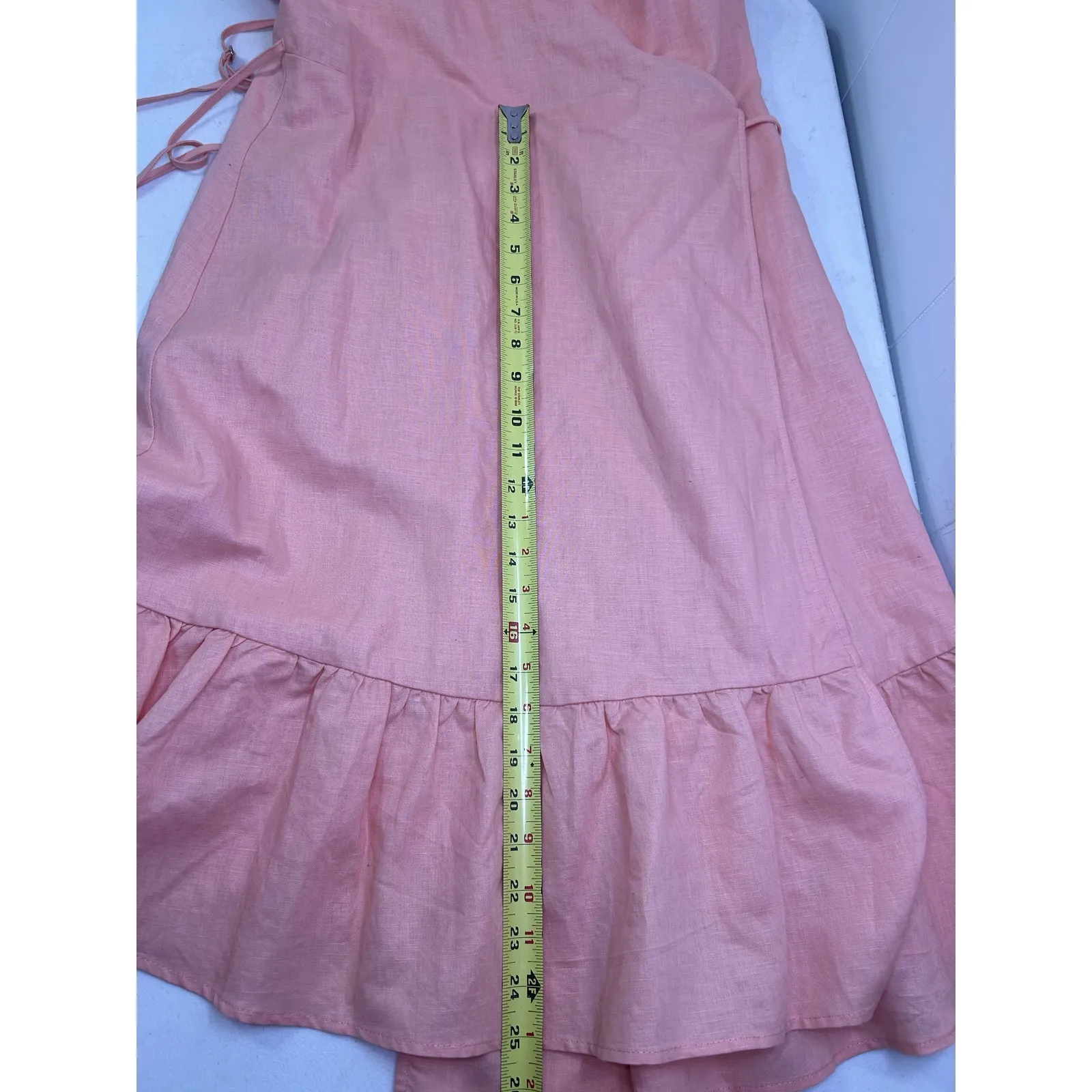 GAP Ruffle Cami Wrap Dress in a Linen Blend in Peach. Size M - Image 5