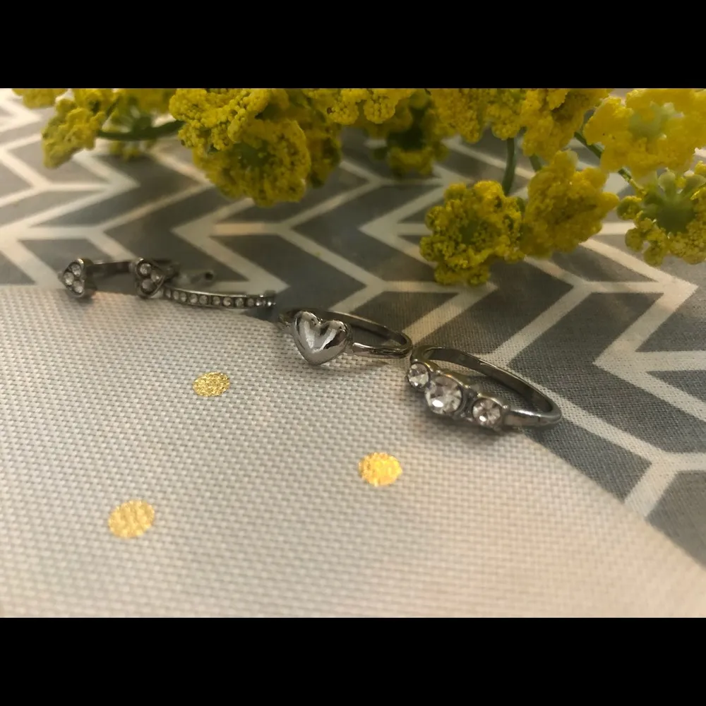 🛑BOGO🛑 Four Silver Rings - Image 3