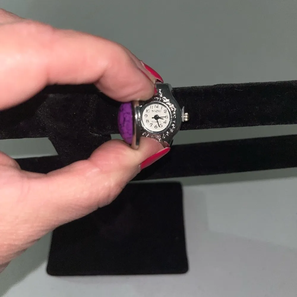 NWOT Bozhi Beaded Locket Quartz Analog Watch Adjustable Ring Silver - Image 4