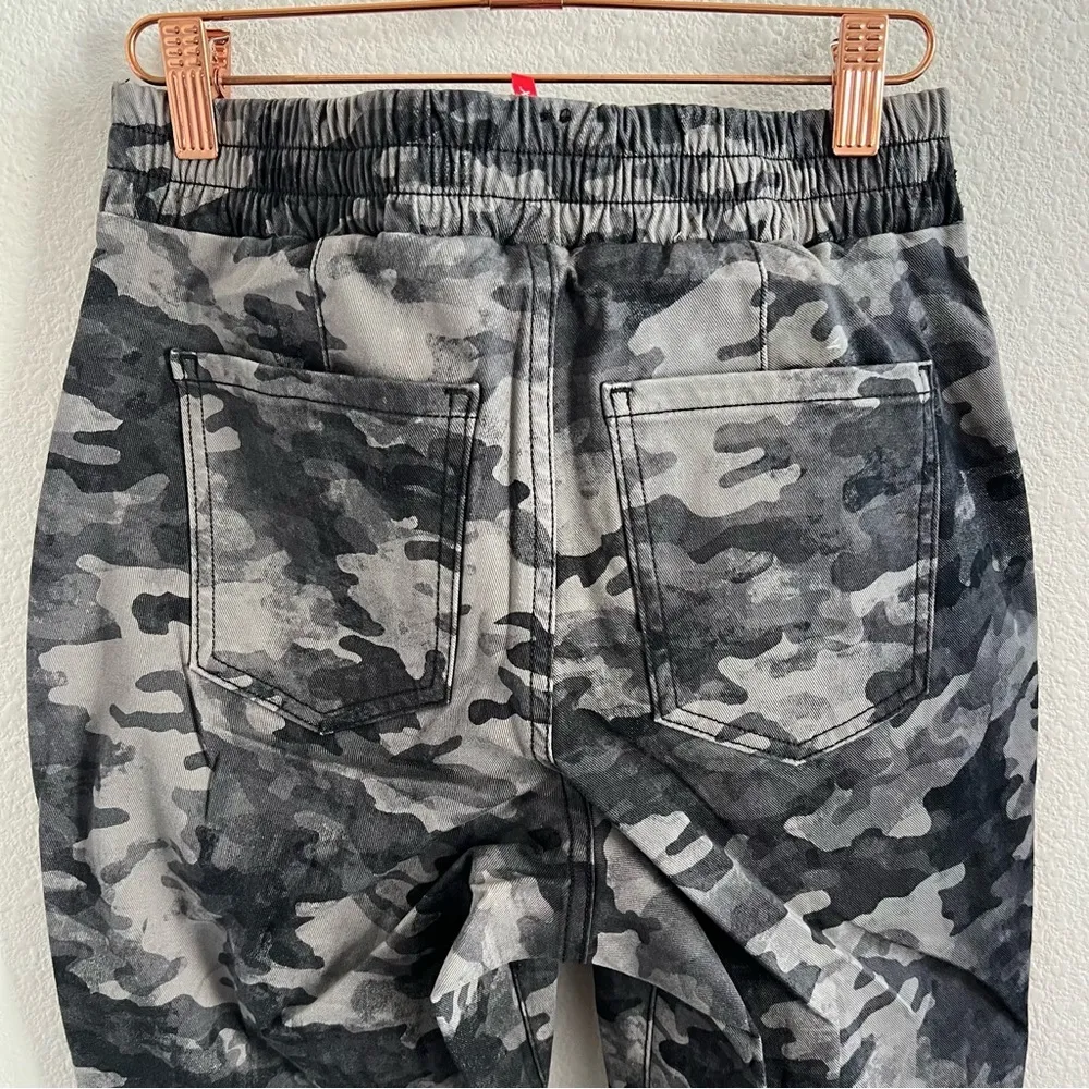 NWT SPANX Twill Cargo Jogger Blackwash Camo Medium - Image 15