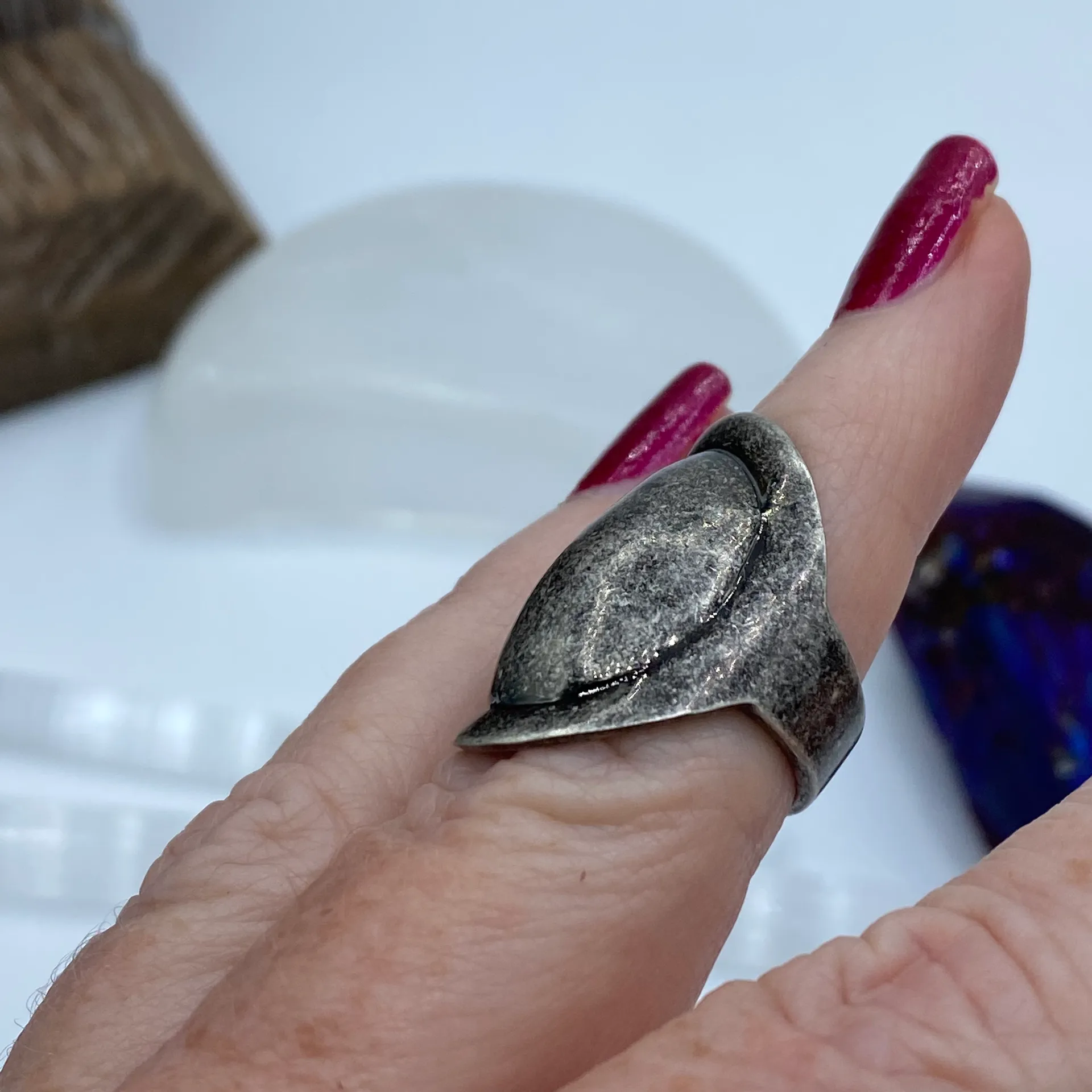 Ruthenium Brass Art Deco Dome Ring sizes 6,7 Silver - Image 6