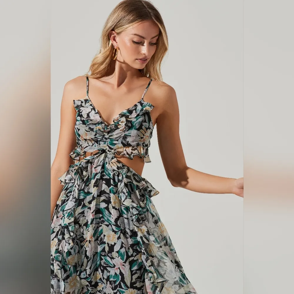 NWT ASTR THE LABEL PALACE FLORAL CUTOUT RUFFLE MAXI DRESS multicolor  SIZE SMALL - Image 5