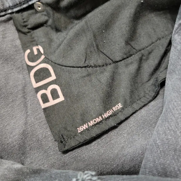 BDG Jeans Size 26 28x28 Women's Jeans BDG Mom High Rise Jeans Denim Pants Fading  - Image 7