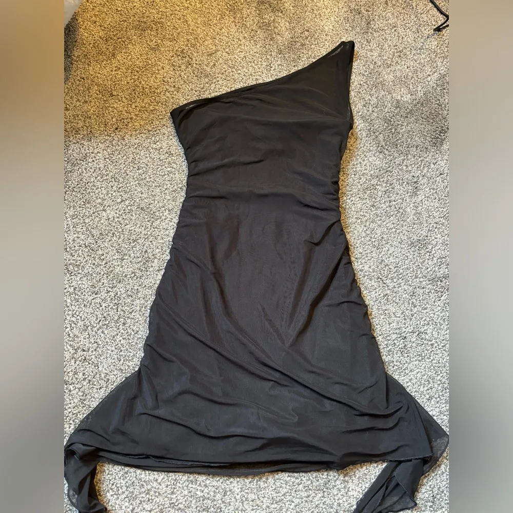 Oh Polly One Shoulder Mini Dress - Image 2