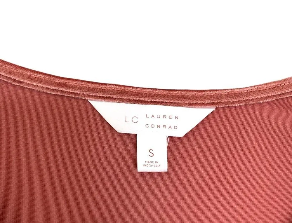 Lauren Conrad Pink Velvet Peplum Long Sleeve V Neck Shirt Size Small - Image 3