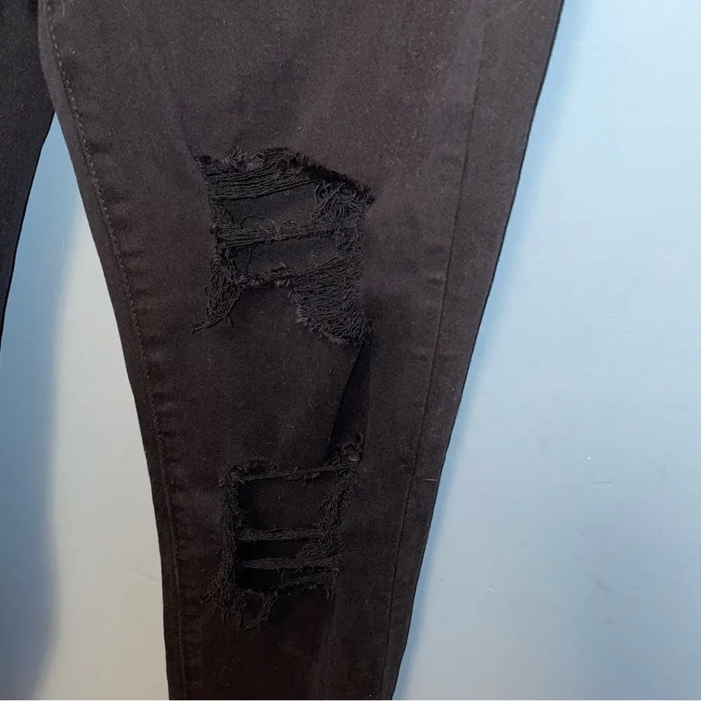 American Eagle Curvy Hi-Rise Jegging with Intentional Distressing Size 4 - Image 10