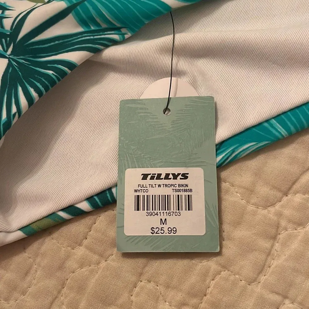 Full Tilt  bikini bottoms size Medium NEW - Image 2