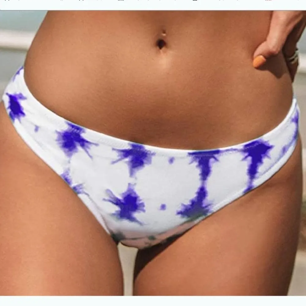 Cupshe Blue & White Tie‎ Dye Bikini Bottom - Image 4