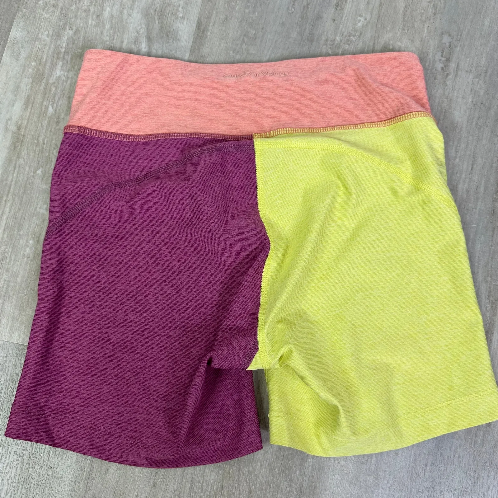 Outdoor Voices Colorblock Warmup Shorts in Nectarine/Mellow/Merlot Size Small - Image 7
