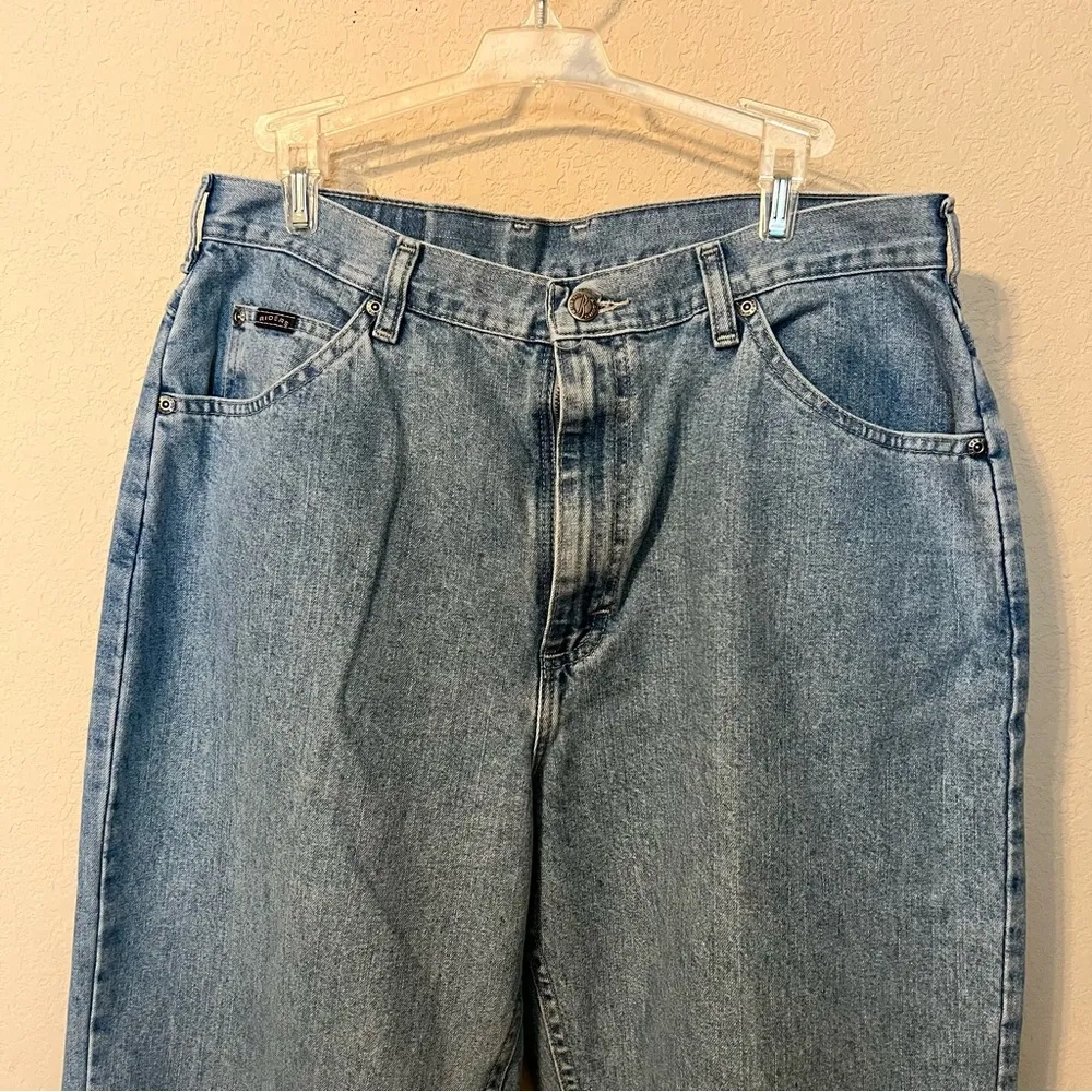 Light Wash Denim Riders Vintage Jeans - Image 3