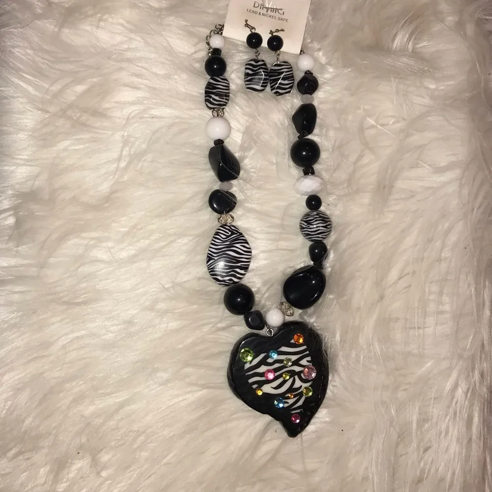 NWT Heart & Zebra Statement Necklace Earring Set - Image 2