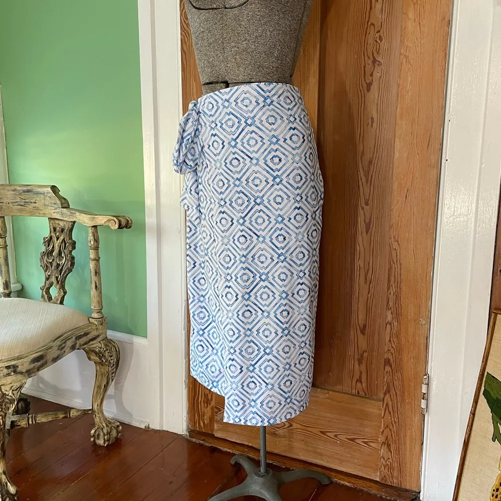 Patti Biggs Wrap Front Lizzy Skirt in Under The Sea UPF 50 - Image 4