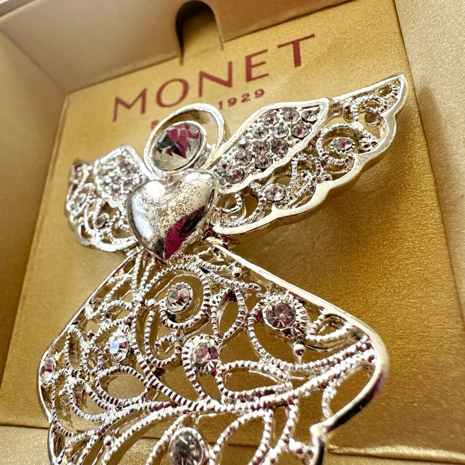 Monet NIB Silver Tone Angel Wings Heart Clear Jewel Rhinestones Pin Brooch New - Image 4