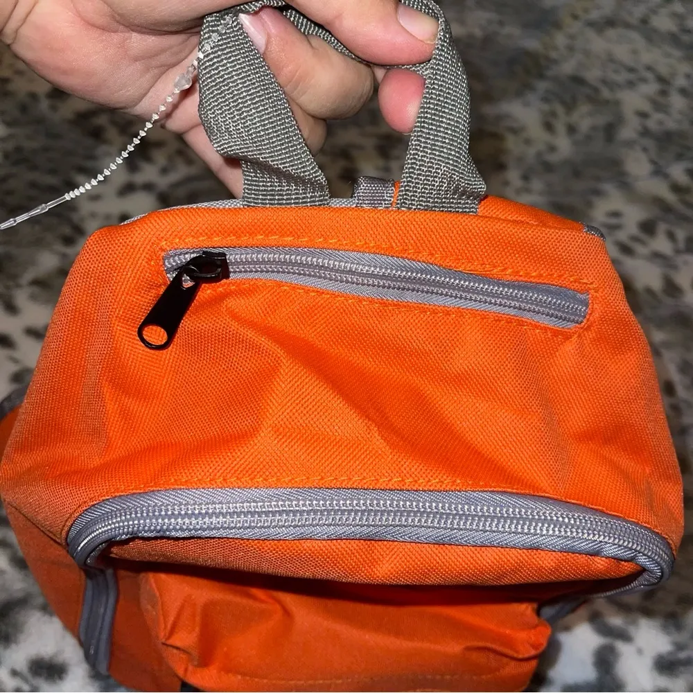Unbranded Sling Backpack - Image 4