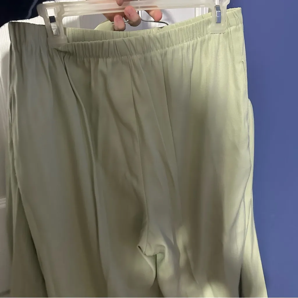 Elegant Sage Green Women's Top Jaclyn Smith VTG Church Blouse & Pant Set Grandma - Image 9