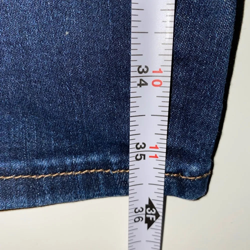 Next Level Strench Women's Jeans Size 14 - Image 7