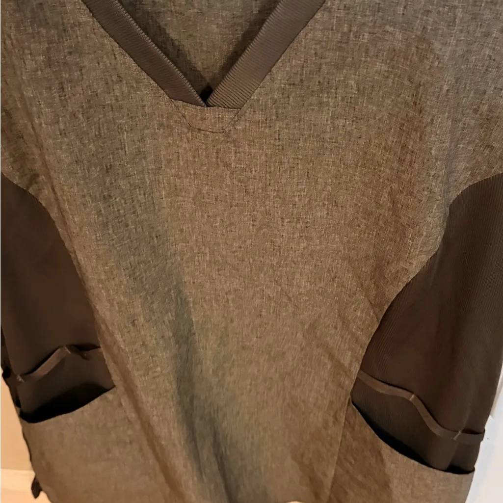 Hanes Comfort Fit Charcoal scrub top - Image 4